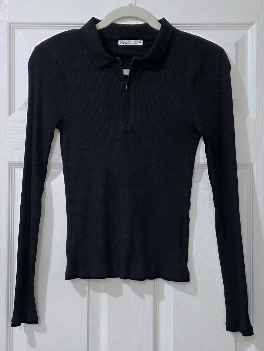 Zara Ribbed Zip Up Top (Size S, Black)